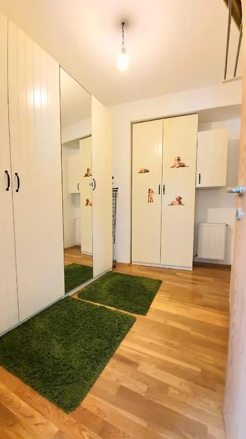 Vindut! Inchis Apartment Bucharest